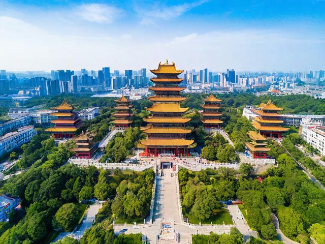 高州市哪里有旅游景点