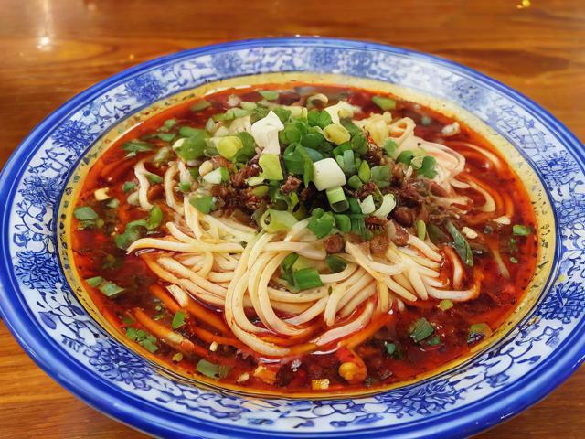茂县美食攻略，哪些特色佳肴不容错过？