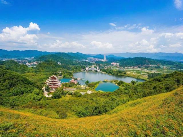 旅游景点两日游去哪里最好玩