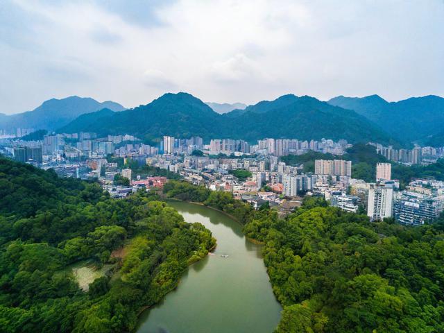 连州旅游攻略,有哪些必游景点和美食推荐?