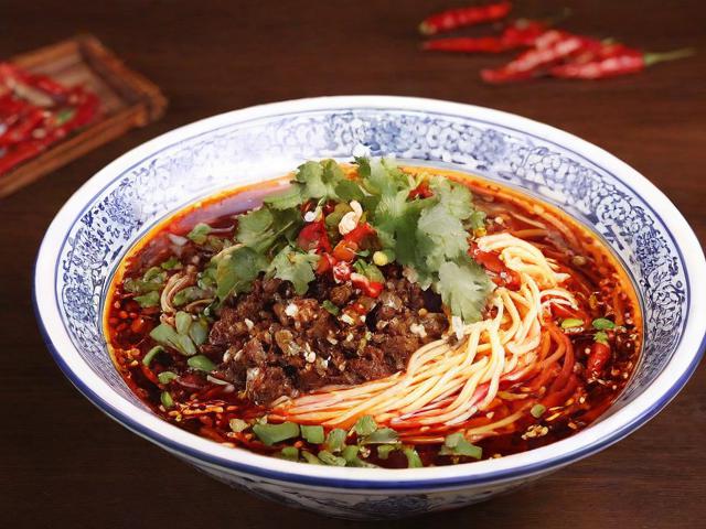 柳州美食攻略,哪些特色美食不容错过?