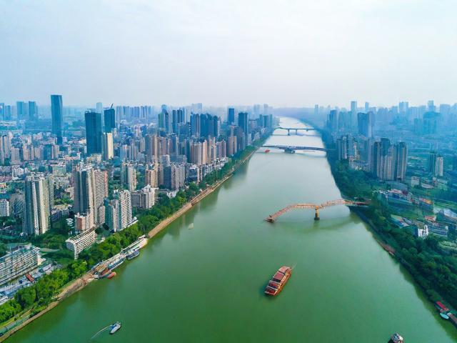 岳阳有哪些必去的旅游景点推荐?
