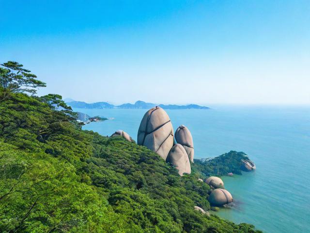 罗浮山旅游攻略,有哪些必去景点和特色体验?,罗浮山旅游攻略,如何规划最佳游玩路线?,罗浮山旅游攻略,当地美食推荐有哪些?