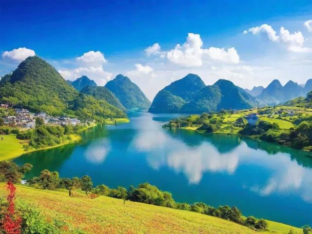 旅游景点去哪里更好看