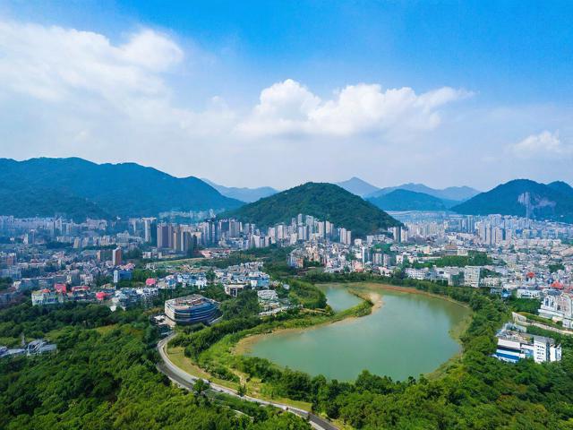 龙南到哪里的旅游景点6个小时的