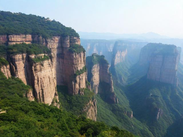 云台山自驾旅游,怎样规划路线才最精彩?,云台山自驾游,有哪些不可错过的景点?,如何安排云台山自驾行程,能尽享风光?