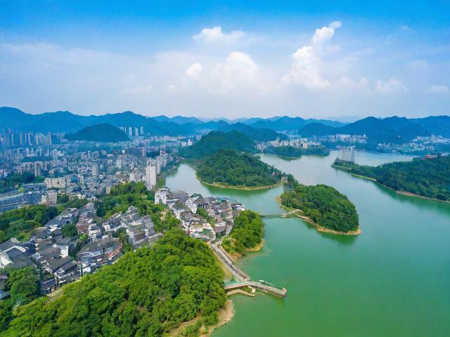 湖南游玩攻略，有哪些不容错过的景点和美食？