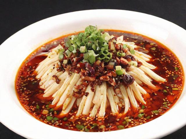 华山美食攻略,哪些地道美味不容错过?