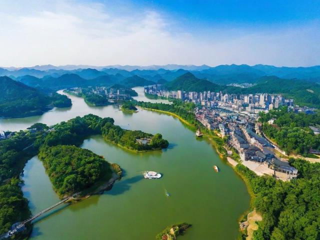 桓仁旅游攻略,探索辽宁的隐藏宝石,有哪些不可错过的景点和体验?