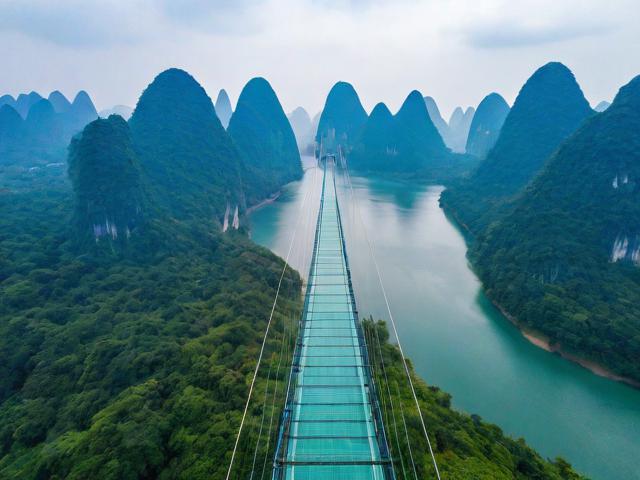 广西7D玻璃桥旅游景点在哪里