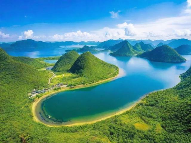 周末去哪里旅游好？十大必去景点推荐！