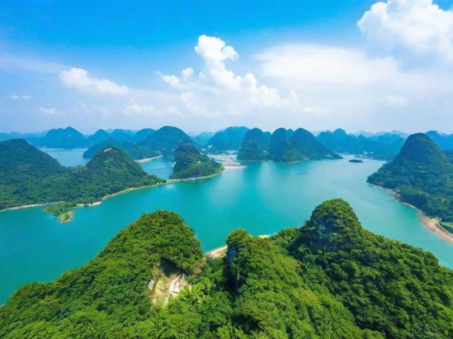 文艺风, 广东周边游何处佳?这份攻略给你答案,活泼风, 广东周边游去哪儿好玩?快看这份超赞攻略!,实用风, 广东周边游选哪里?实用攻略来帮你规划