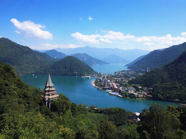 春节适合去哪里旅游,春节期间有哪些旅游目的地值得推荐?