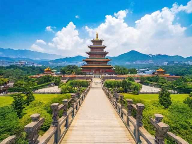 澳门必去旅游景点有哪些？推荐攻略指南