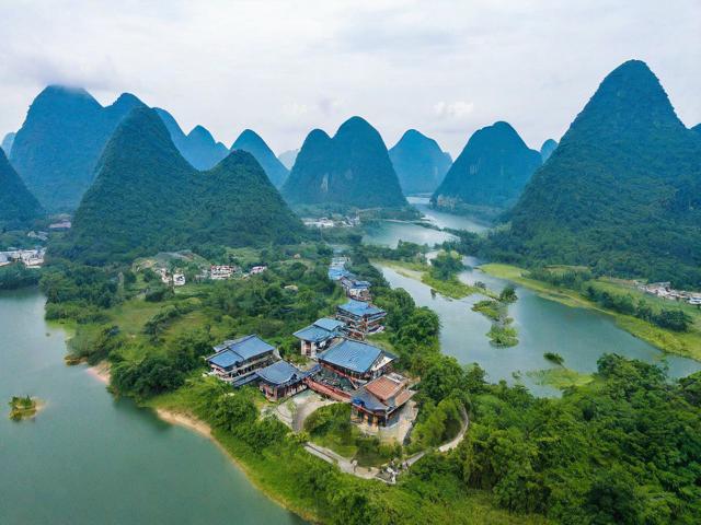 隆林县的山庄旅游景点在哪里