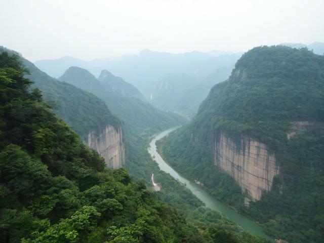 金佛山游玩攻略,金佛山游玩攻略,探索这座神秘山脉的完美指南是什么?