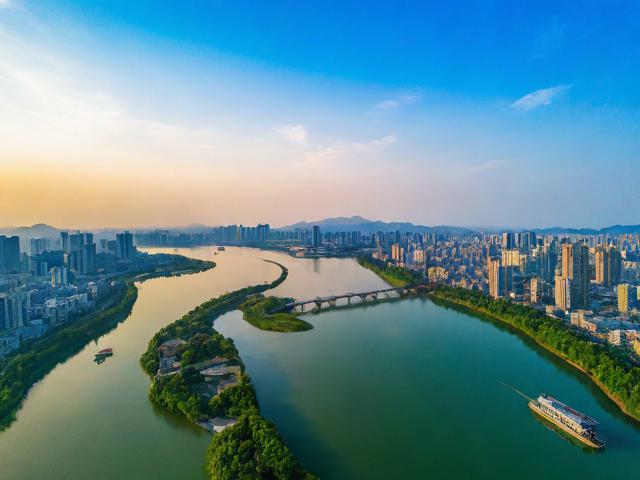湖南衡阳旅游攻略，有哪些必去景点和美食推荐？