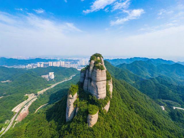 云梦山5a级旅游景点在哪里