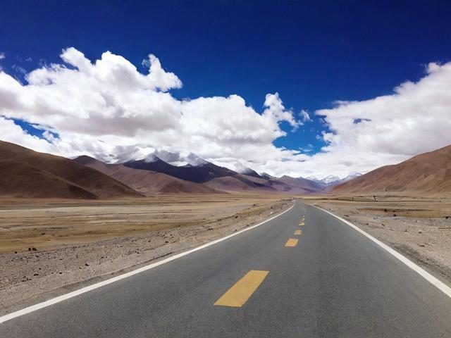 西藏旅游攻略,去西藏旅游有哪些必知要点和特色体验?