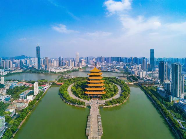 广东附近有哪些不可错过的旅游景点推荐?