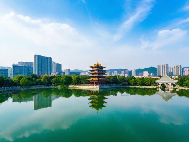 离南昌近的旅游景点有哪些?