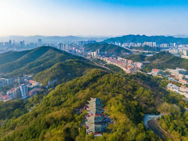 山东桃山旅游景点在哪里