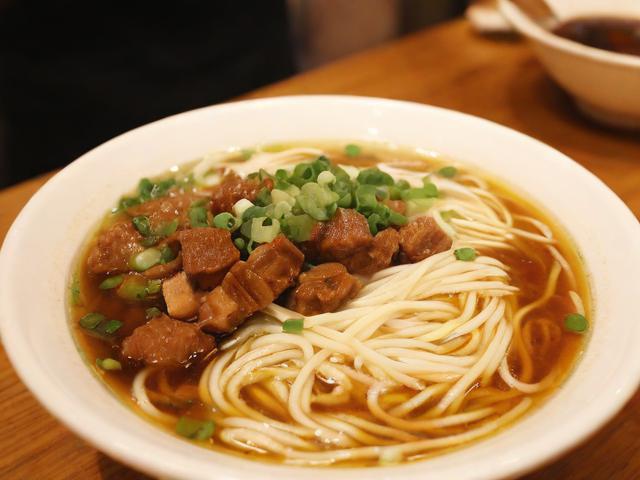 南京新街口有哪些必尝美食,求详细攻略?