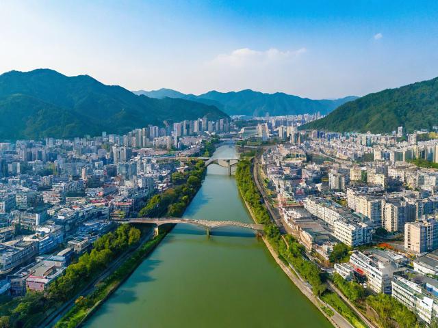 三街镇的旅游景点在哪里