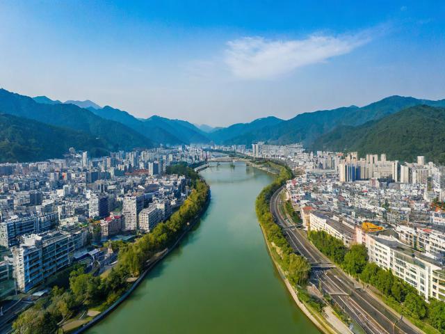 三街镇的旅游景点在哪里