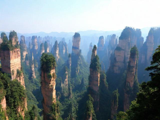 张家界有哪些必去的旅游景点推荐?