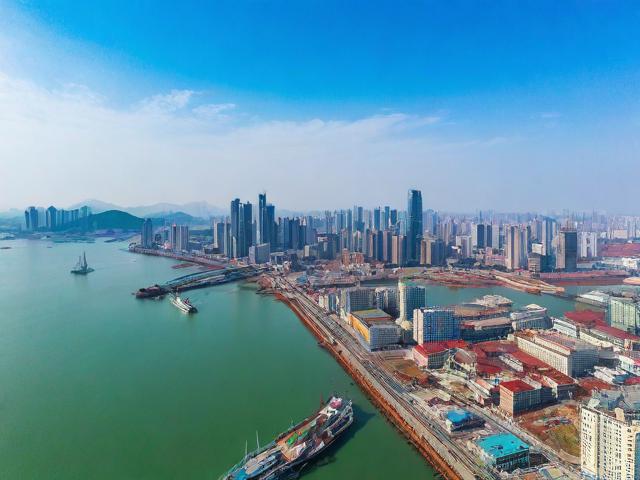 丹东东港旅游攻略,有哪些不可错过的景点和美食?