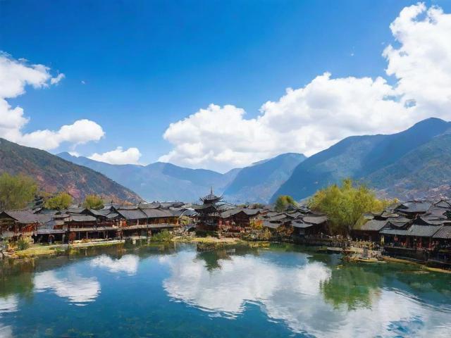 云南旅游8天7晚跟团游（云南旅游8天7晚跟团游多钱）