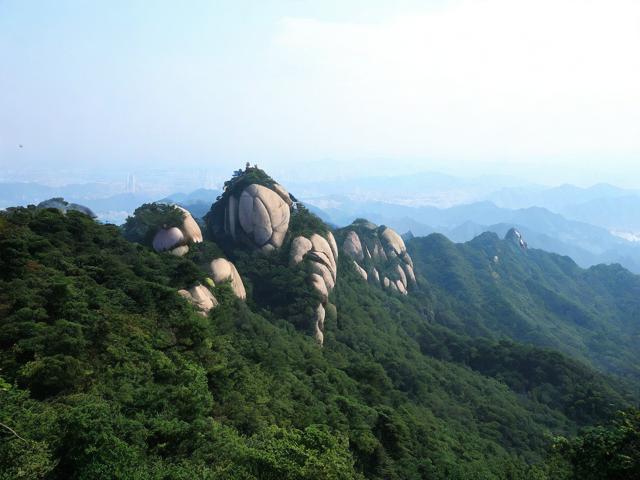 三官山旅游景点在哪里