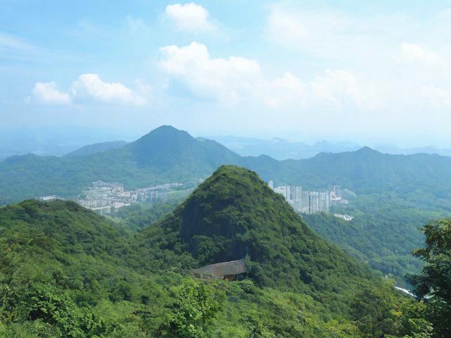 五指山旅游景点在哪里啊