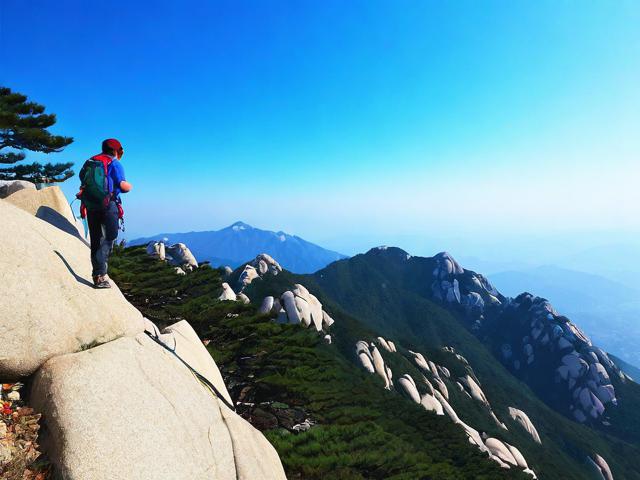 如何规划泰山登山路线?时间安排与必备物品指南