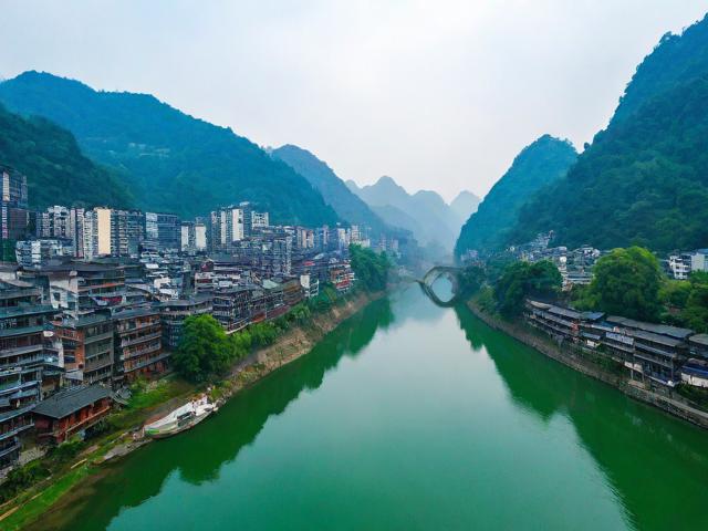 酉阳一个人旅游景点在哪里