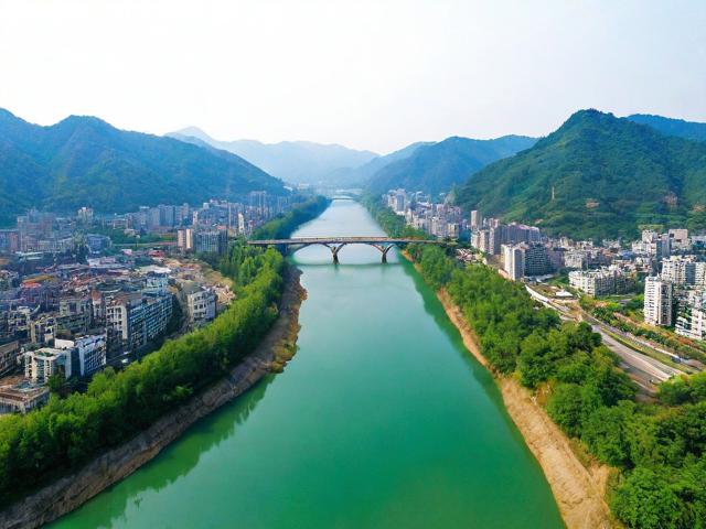 石泉县最近的旅游景点在哪里