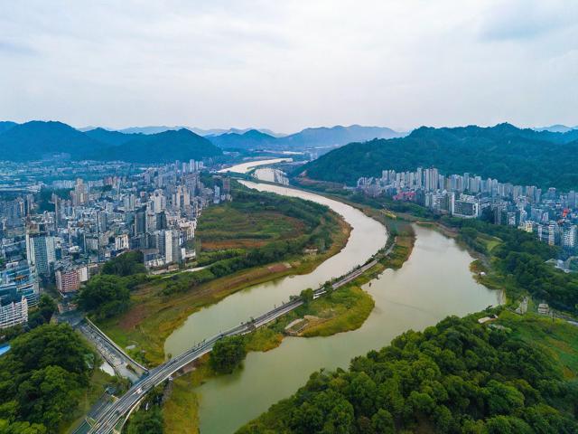 巴中旅游攻略,有哪些不容错过的景点和美食?