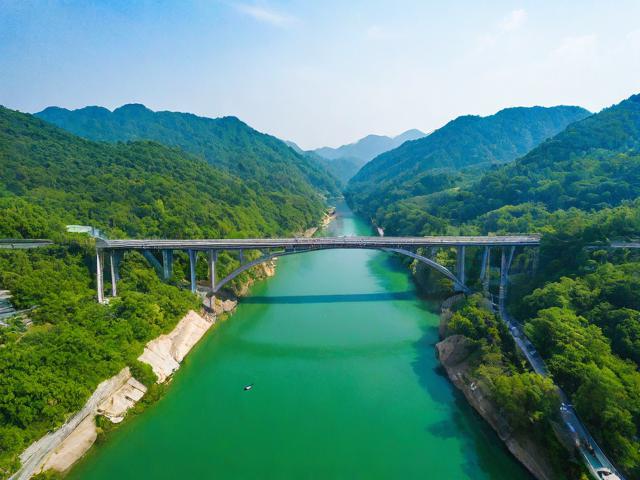 天生桥旅游攻略,如何规划一次完美的天生桥之旅?