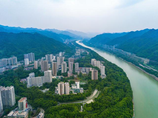 商洛旅游有哪些必去景点和美食推荐？攻略全解析
