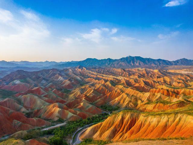 甘肃省有哪些著名旅游景点值得一游?