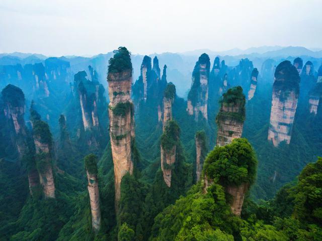 自驾张家界有哪些不可错过的景点和实用攻略?