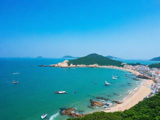 平潭岛旅游攻略，有哪些必玩景点和美食推荐？