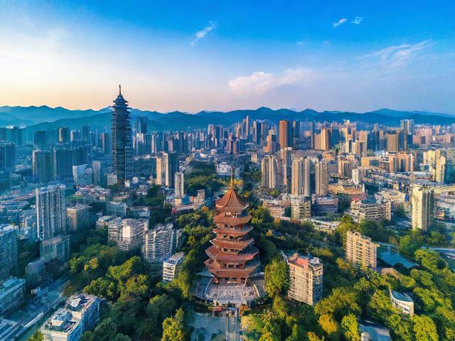 四川成都有哪些必去的旅游景点？