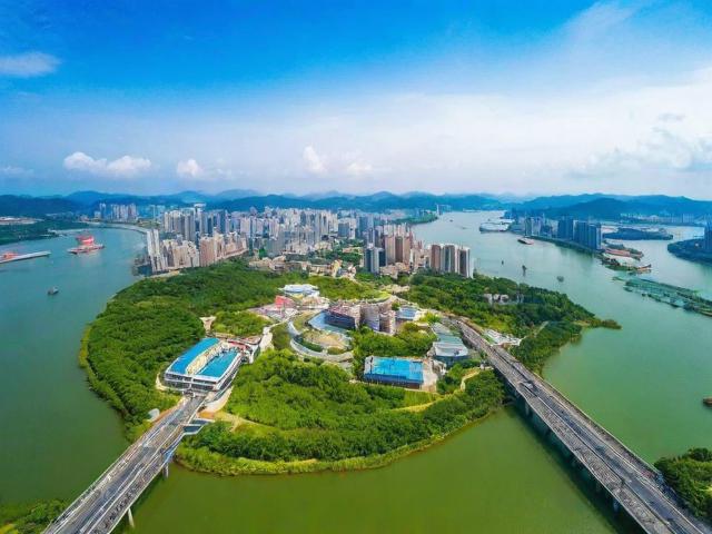 恩平有哪些旅游景点值得推荐？，说明，，恩平， 直接点明地点。，旅游景点， 核心关键词。，有哪些， 构成疑问句式，符合要求。，值得推荐， 隐含了介绍和精选/大全的意思，比直接说大全介绍更自然且吸引人点击。