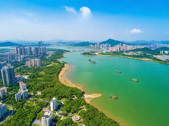 恩平有哪些旅游景点值得推荐?,说明,,恩平, 直接点明地点。,旅游景点, 核心关键词。,有哪些, 构成疑问句式,符合要求。,值得推荐, 隐含了介绍和精选/大全的意思,比直接说大全介绍更自然且吸引人点击。