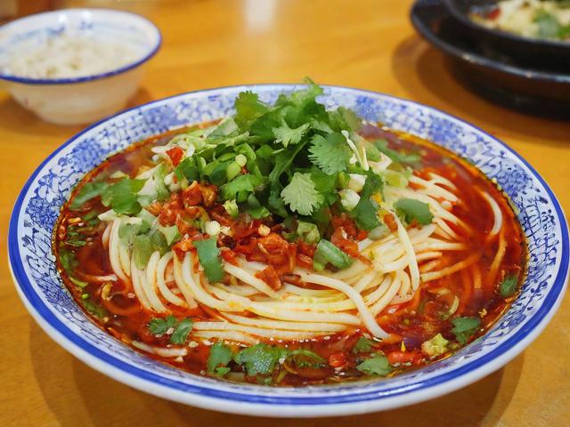 百色美食攻略,百色美食攻略,探索广西的味蕾之旅,你准备好迎接挑战了吗?
