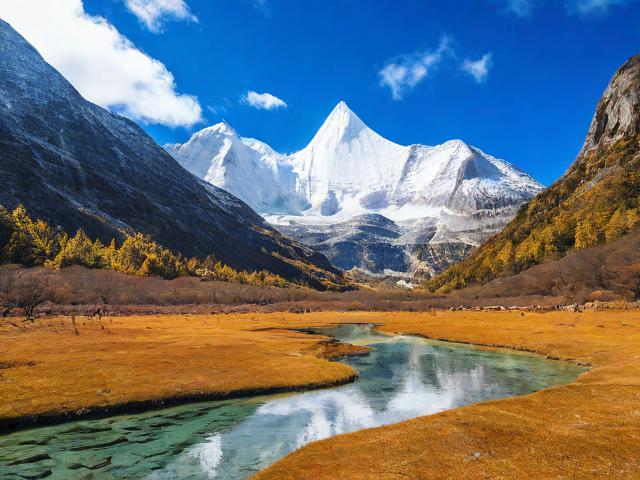 亚丁旅游攻略,如何规划一次难忘的稻城亚丁之旅?