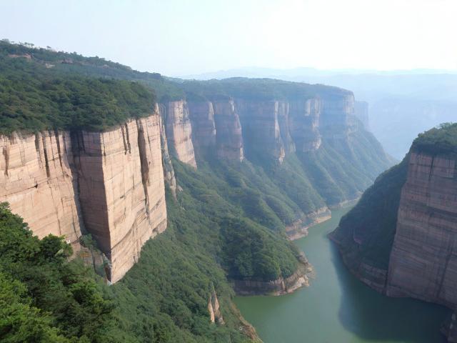云台山两日游攻略，如何规划行程以充分体验云台山的美景？