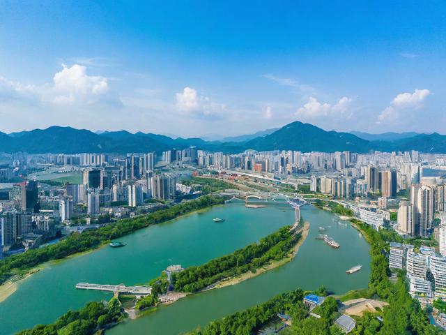 旅游5月是旺季吗，五月旅游，旺季魅力解析